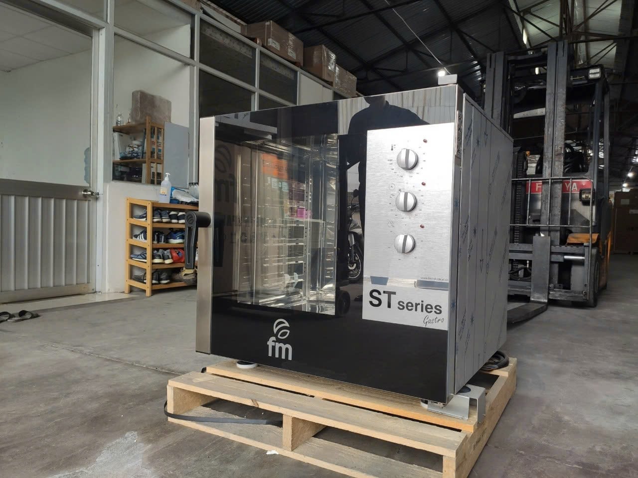 Lò nướng hấp đa năng 7 khay FM STG 71 M